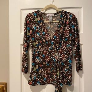 EUC - Nine West Wrap Top